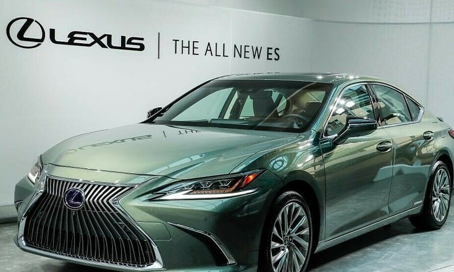 Báo Giá Dịch Vụ Sơn Xe Ô Tô Lexus Uy Tín, Chất Lượng Tại TPHCM