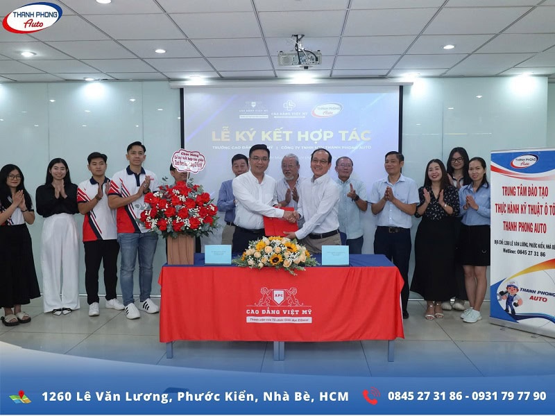 Thanh Phong Auto và Trường Cao đẳng Việt Mỹ hợp tác đào tạo ngành Công nghệ Kỹ thuật Ô tô